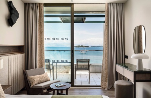 Kontokali Hotel | Indulge at Kontokali Bay Resort & Spa: 5-Star Paradise