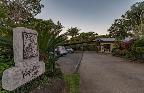 Yungaburra Hotel | Top-Rated Kookaburra Motel Yungaburra with Breakfast Option