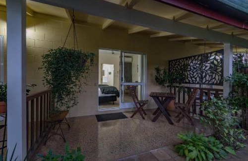 Yungaburra Hotel | Top-Rated Kookaburra Motel Yungaburra with Breakfast Option