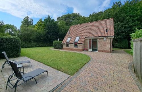 Den Burg House | Family-Friendly Koperwiek Texel with Private Beach & Ocean View