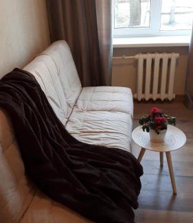 Pohja-Tallinn Apartment | Budget-Friendly Kopli Apartment: Pet & Child Friendly Stay