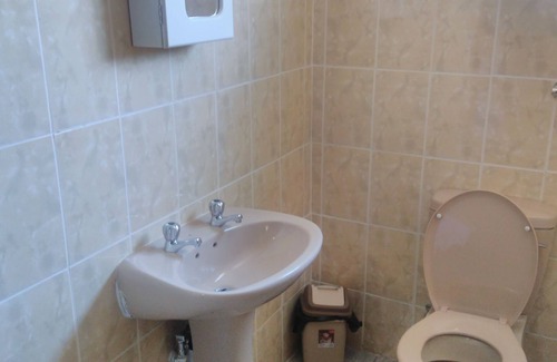 Kopong House | Budget-Friendly Kopong Guest House with Great Amenities