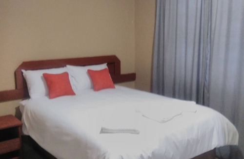 Kopong House | Budget-Friendly Kopong Guest House with Great Amenities