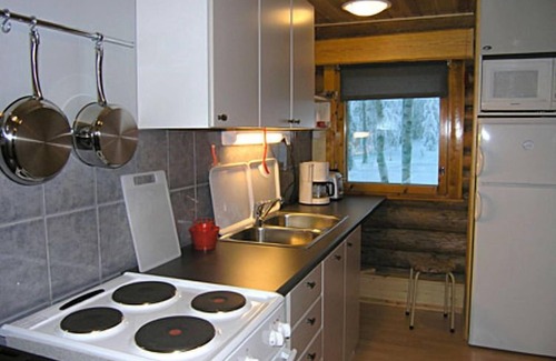 Rovaniemi House | Unwind at Koppelokangas: Spa, Lake Views & Family Fun