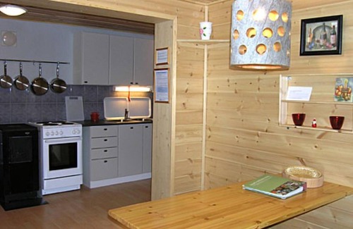 Rovaniemi House | Unwind at Koppelokangas: Spa, Lake Views & Family Fun