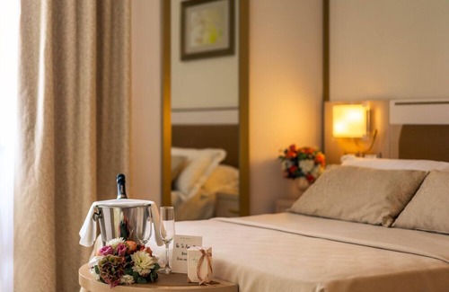 Formia Hotel | Discover Kora Park Resort: Family-Friendly with Pool & Spa