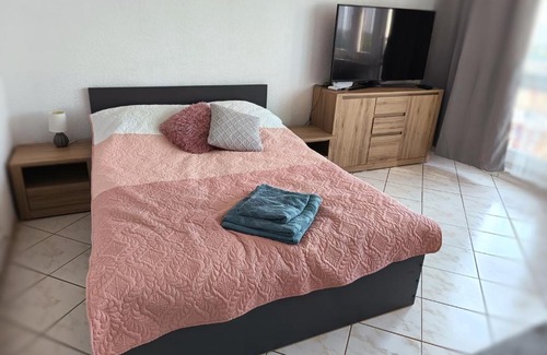 Elblag Apartment | Family-Friendly Korczaka Skyline with Great Reviews