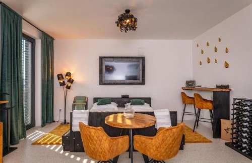 Mikulov Apartment | Family-Friendly Retreat at Oak - Rated 9.7 by Guests