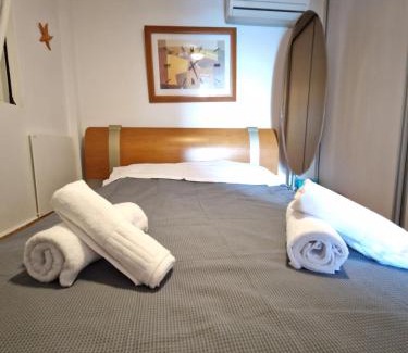 Nerantza Apartment | Korinthian Sea View: Guest Rated 9.5/10, Your Coastal Escape