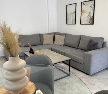 Fiolitis Apartment | Family-Friendly Korithis Apartment - Guest Rated 9.8/10