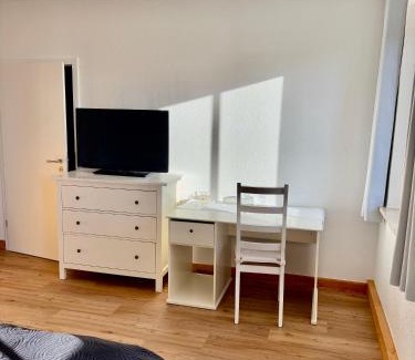 Gleisen House | Cozy Kornkäfer Kleinmockritz with Ocean View & Family Amenities