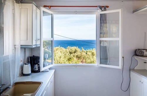 Koroni Apartment | Unforgettable Koroni Seaview Retreat - Romantic Summer Escape
