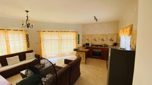 Mare Anglaise Apartment | Discover Korrine's Cottage HORIZON: Family-Friendly Retreat