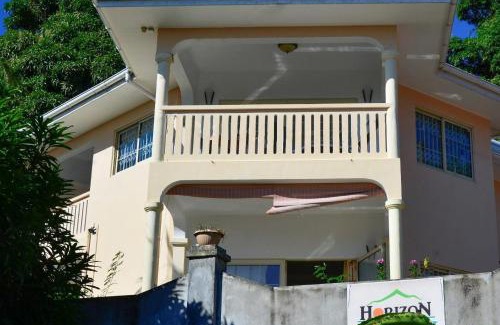 Mare Anglaise Apartment | Discover Korrine's Cottage HORIZON: Family-Friendly Retreat