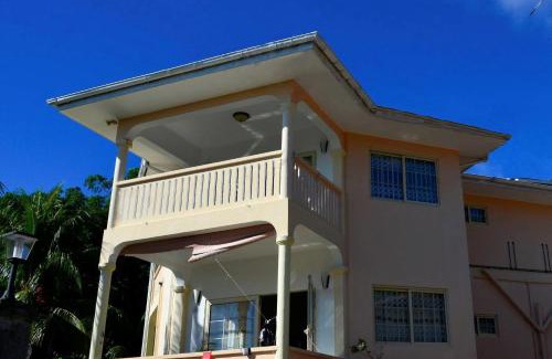 Mare Anglaise Apartment | Discover Korrine's Cottage HORIZON: Family-Friendly Retreat