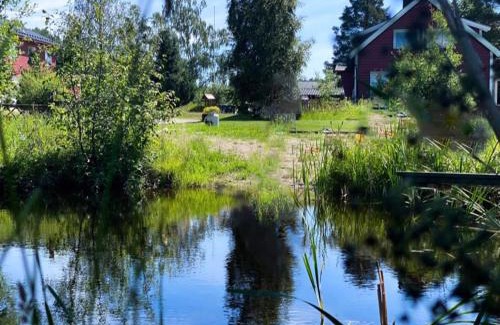 Skien House | Cozy Cabin by the River with Ocean View and Pet Friendly