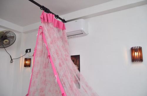 Weligama House | Kosi Giggles Resort: Oceanfront Paradise for Family Getaways