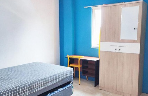 Tanjung Duren Utara House | Kid-Friendly Kost Griya Hikari with Kitchen Amenities