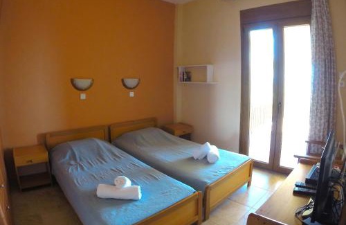 Gerakini Apartment | Cozy Kostas House: Oceanfront Escape with Pet-Friendly Perks