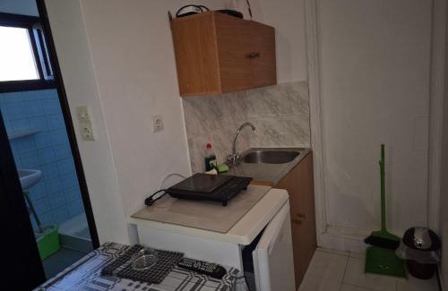 Myrina Apartment | Cozy Kostas Studios Apartments: Pet & Child Friendly Rooms