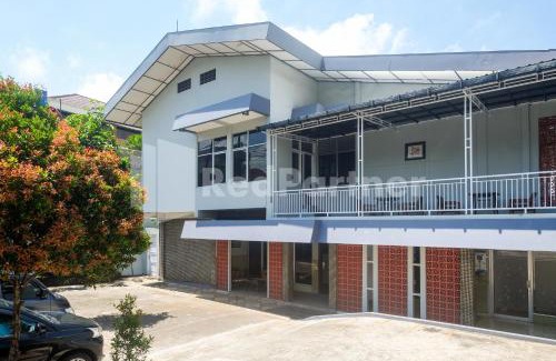 Semarang Hotel | Family-Friendly Stay at Kostel Satu Semarang RedPartner
