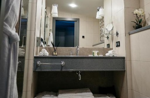 Kostroma Hotel | Discover Kostroma Hotel Golden Ring: 4-Star Family Getaway