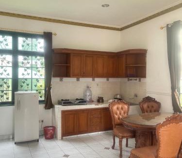 Cipanas Villa | Kota bunga