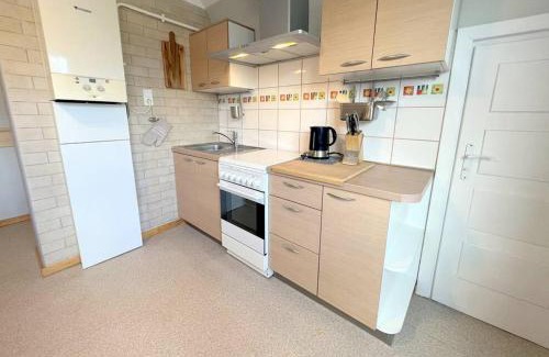Siauliai Apartment | Pet-Friendly Kotedžas nuomai - Retro 70, Šiauliai with Ocean View