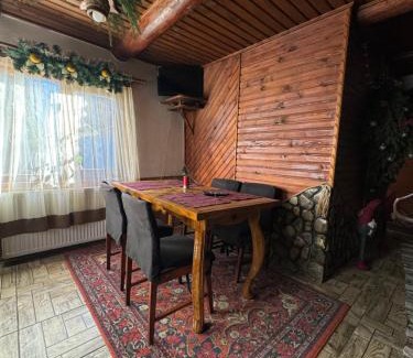 Soymy House | Discover Kotedzh Smereka: Top-Rated & Pet-Friendly Retreat
