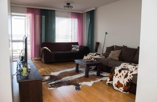 Lahti Apartment | Lake View Apartment with Sauna in Lahti – Rated 9.3/10