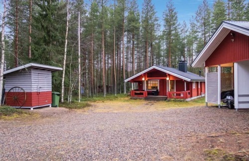 Sotkamo House | Experience Kotilampela: Lake View with Spa & Family Amenities