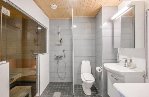 Ylamylly Apartment | Comfortable Kotimaailma Joensuu with Sauna in City Center