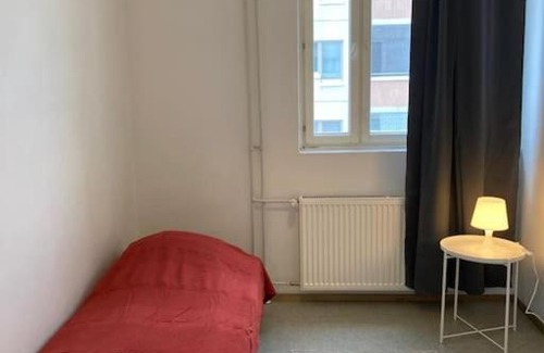 Aviapolis Apartment | Comfortable Kotimaailma: Pet-Friendly Sauna Apartment