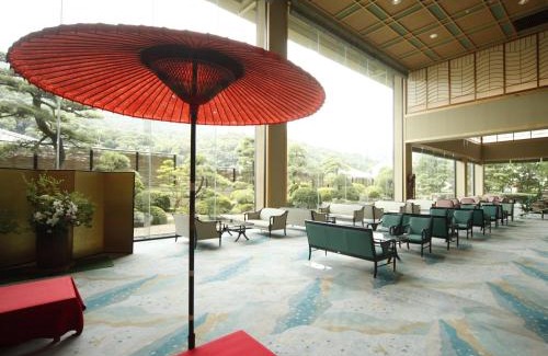 Konpira Onsen Hotel | Relax at Kotohira Onsen Kotosankaku with Hot Tub & Kitchen