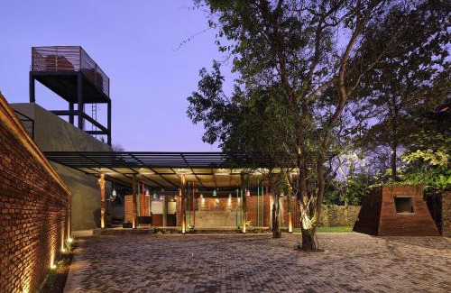 Udawalawa Hotel | Discover Kottawatta River Bank Resort with Pool & Hot Tub