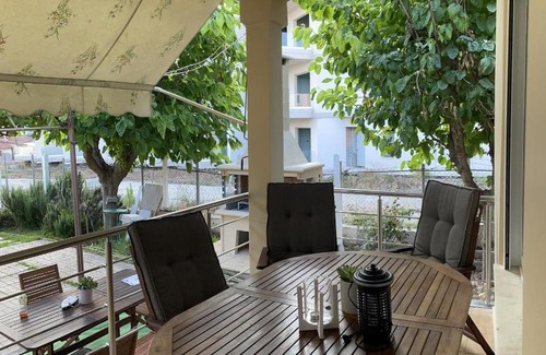 Kourouta House | Family-Friendly Kourouta Beach House with Kitchen Amenities