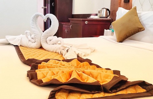 Kozhikode Hotel | Top-Rated Kovilakam Residency: Family-Friendly Amenities