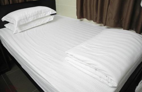Mong Kok House | Budget-Friendly Kowloon Mongkok 1812 Guest House Awaits