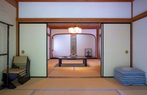 Koya House | Discover Koyasan Shukubo Sainanin: Family-Friendly Retreat