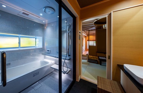 Koyasan House | Discover Koyasan Syukubo Ekoin: Family-Friendly Retreat
