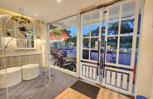Johor Bahru Hotel | Budget-Friendly Kozi Hotel - Family Comfort at Danga Bay
