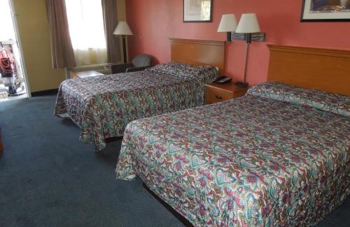 Columbus Hotel | Cozy Kozy Inn: Family-Friendly Retreat for Your Getaway