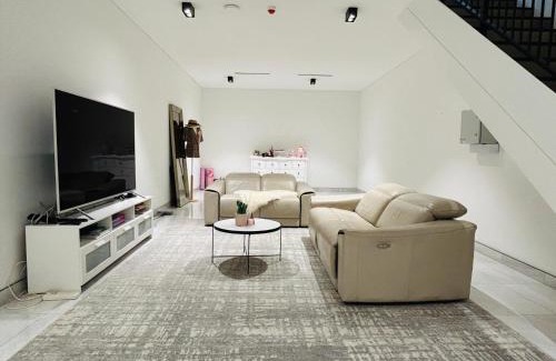 Pyrmont House | KozyGuru | Pymont | Bespoke Living Meets Luxury