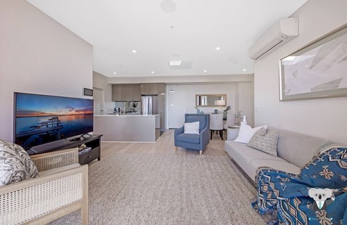 Wentworth Point Apartment | KozyGuru | Wentworth Point | 2B APT+Free Parking