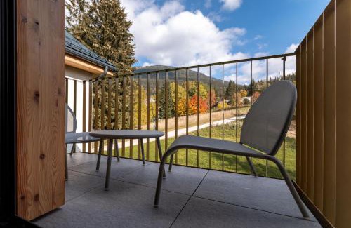 Spindleruv Mlyn Apartment | Indulge in Královské Apartmány with Spa & Hot Tub