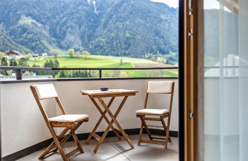 Villa Apartment | Discover Krämerhof Apt: Family-Friendly Retreat Awaits