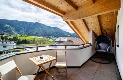 Villa Apartment | Discover Krämerhof Apt: Family-Friendly Retreat Awaits