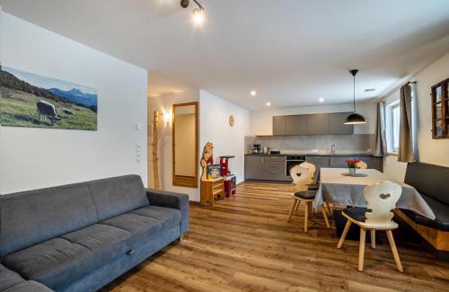 Villa Apartment | Family-Friendly Krämerhof Apt near Peitlerkofel