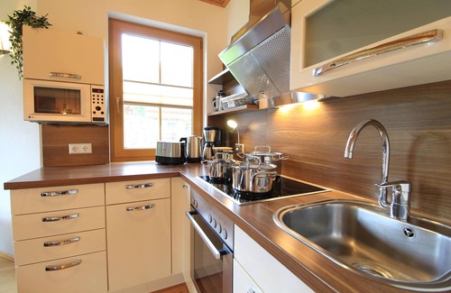 Untertschern Apartment | Unforgettable Stay at KRAABICHL SUNSHINE APARTMENT