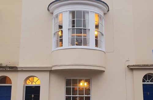 Southampton City Centre House | Kraken House: Inviting Townhouse with Free Parking in Oxford